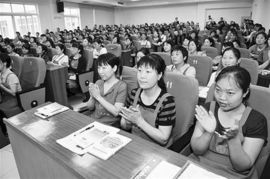 宜昌家政服务新风尚 进京服务员接受专业培训，健身服务成新亮点